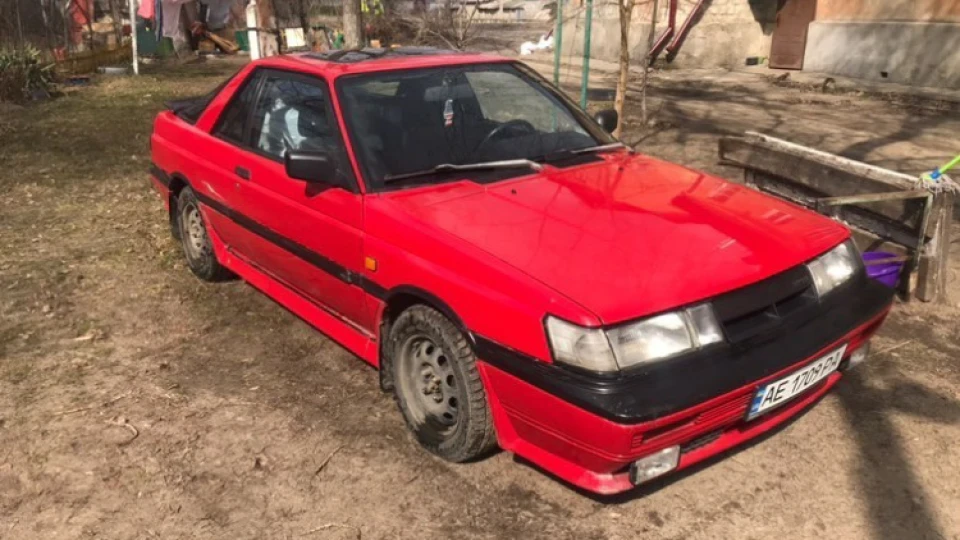 Nissan Sunny RZ1