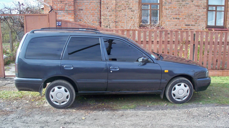 Nissan Sunny Сірий кардинал 3