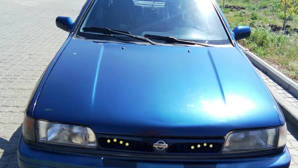 Nissan Sunny Синій 3