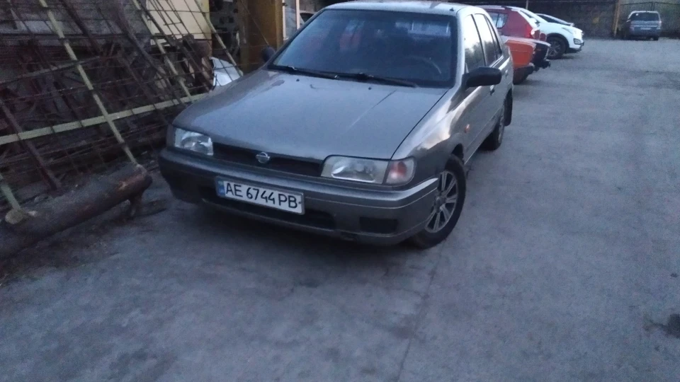 Nissan Sunny Soska 3