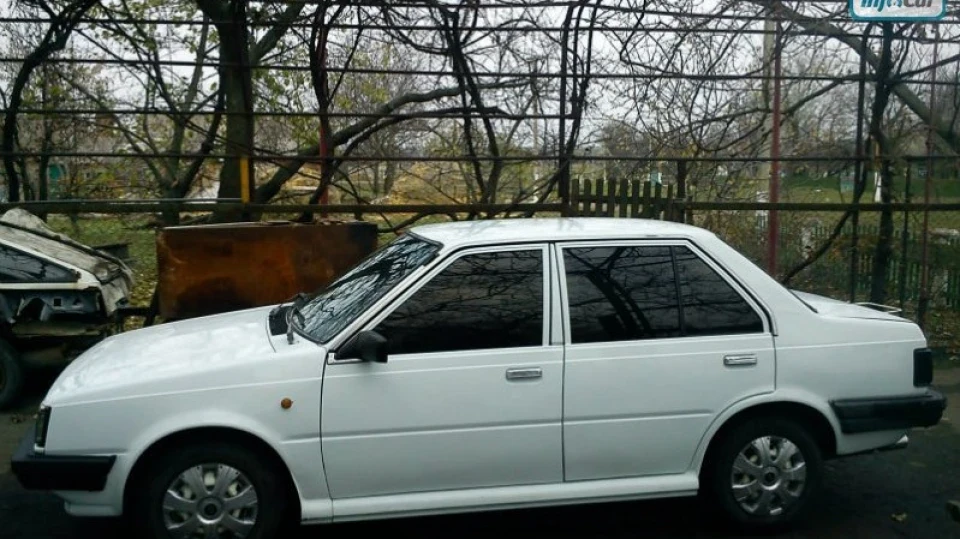 Nissan Sunny Дідок 3