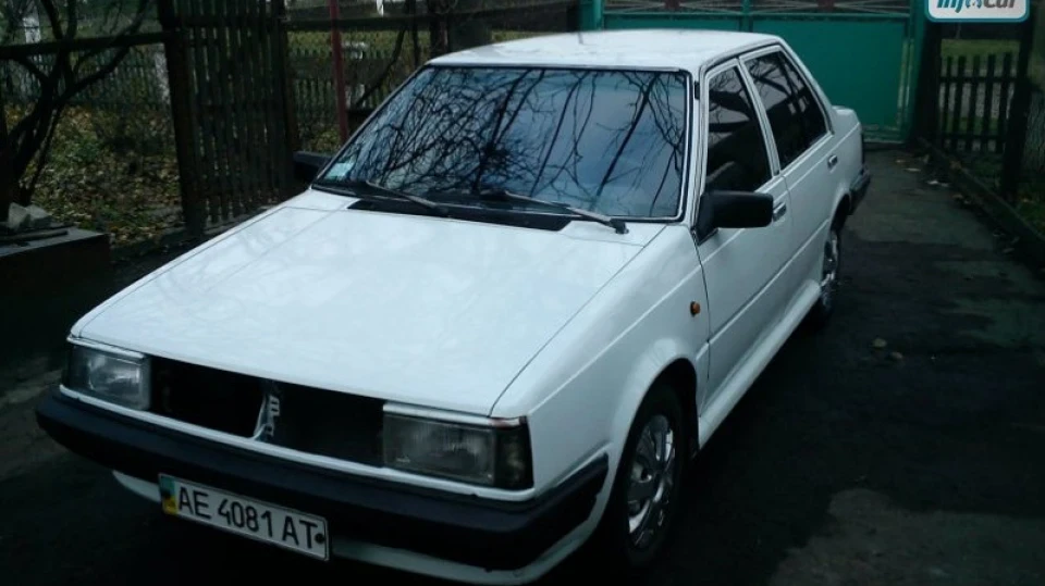 Nissan Sunny Дідок 4
