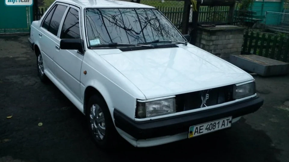 Nissan Sunny Дідок 5