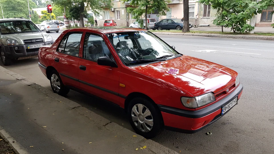 Nissan Sunny Вишенька