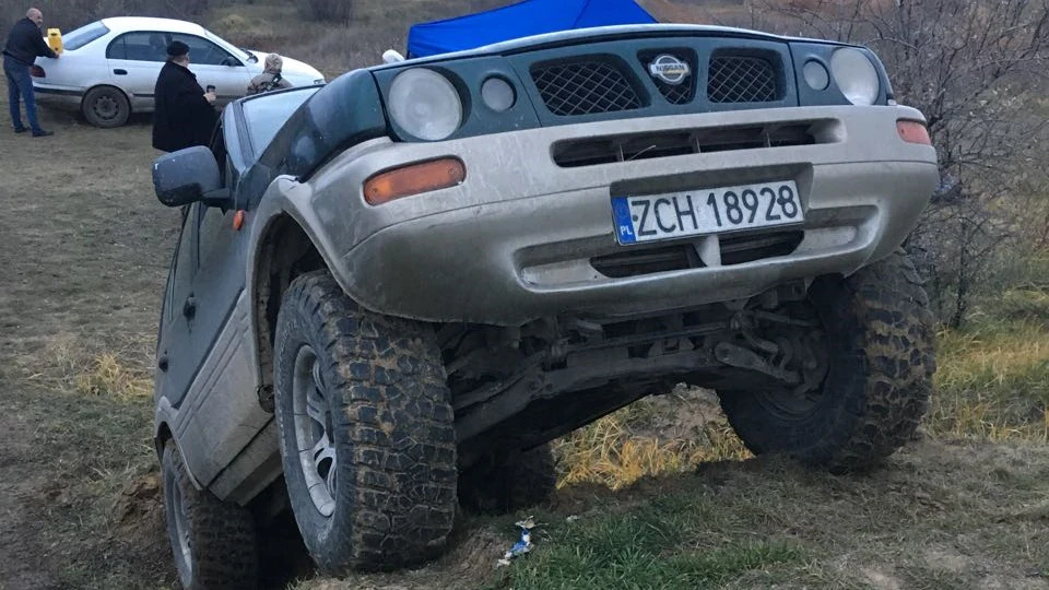 Nissan Terrano 2.7 td Оззімобіль