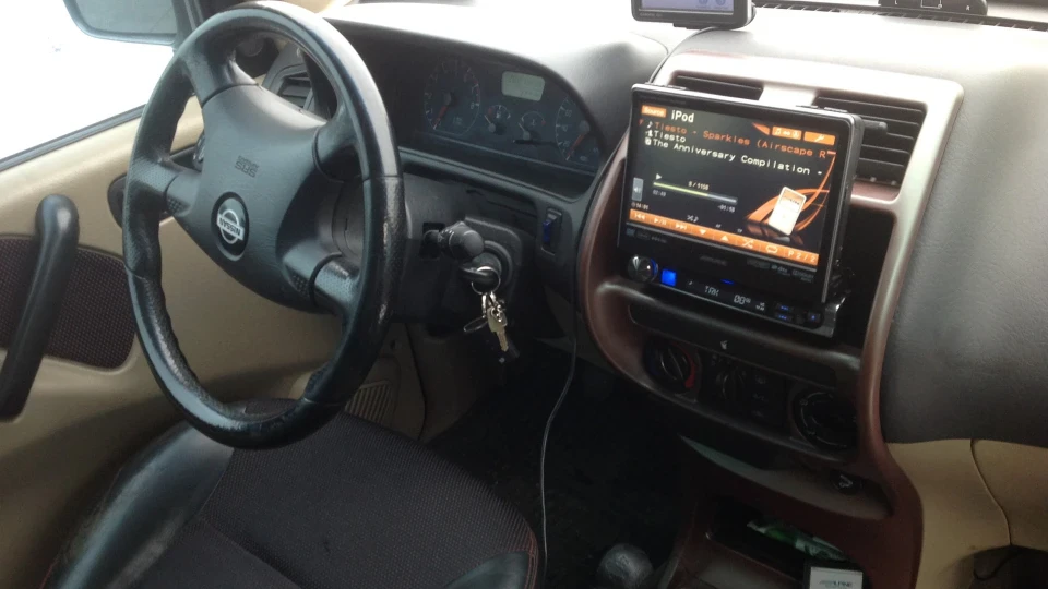 Nissan Terrano Loud'n'Proud 3