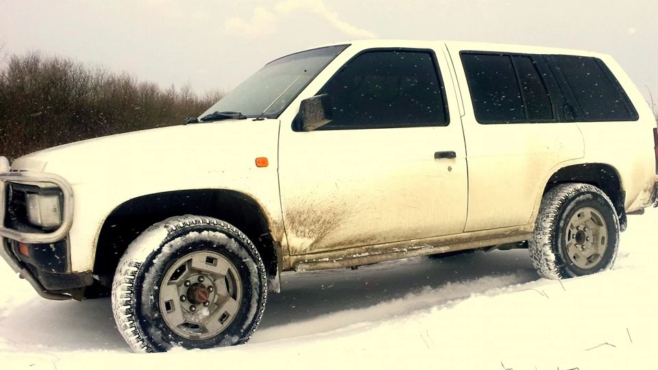 Nissan Terrano ТіРРаНу 2