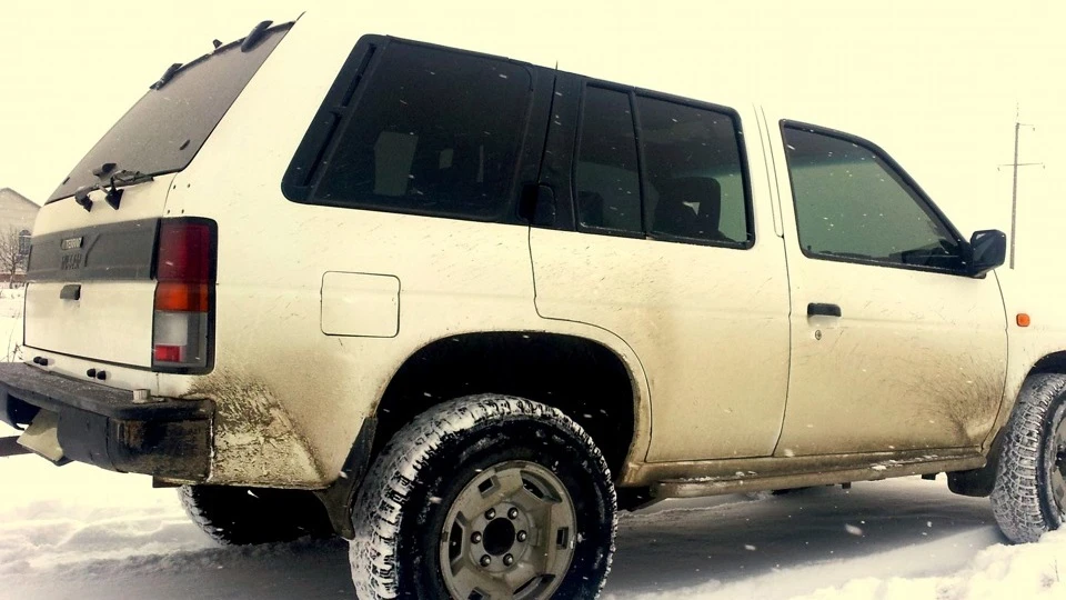 Nissan Terrano ТіРРаНу 4