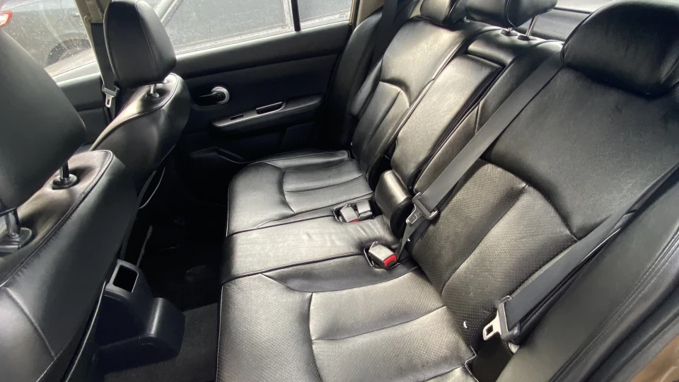 Nissan Tiida 2
