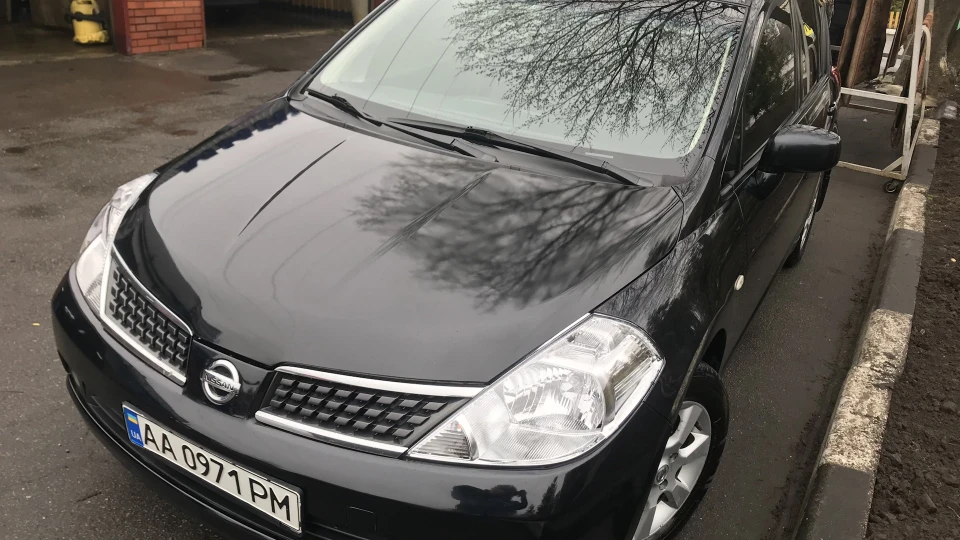Nissan Tiida 2