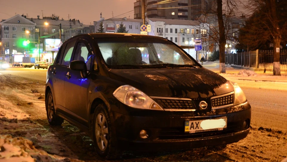 Nissan Tiida 3