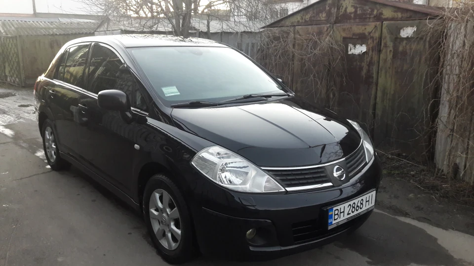 Nissan Tiida