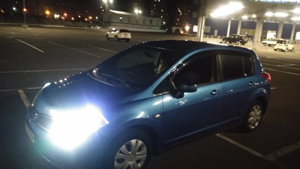 Nissan Tiida 2