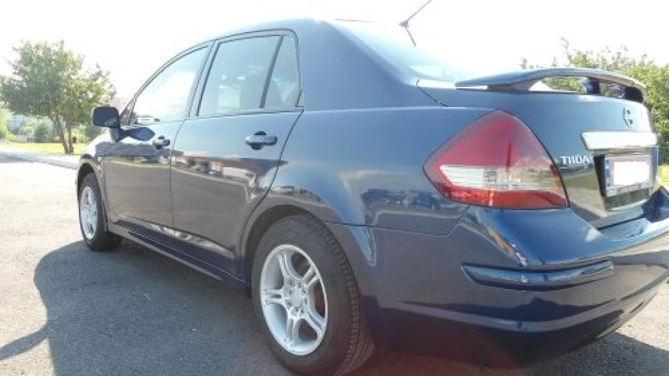Nissan Tiida