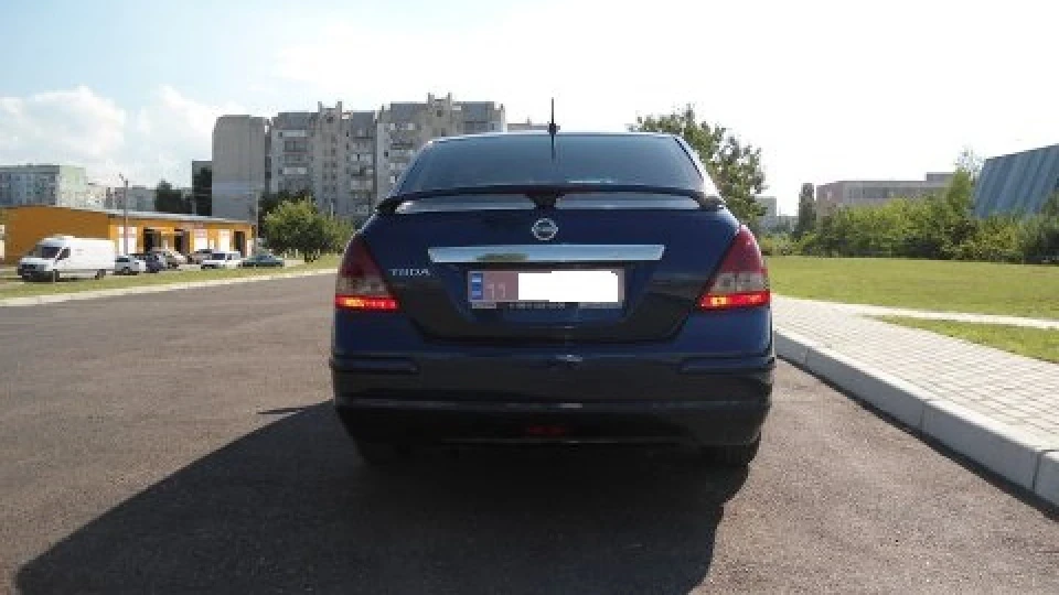 Nissan Tiida 2