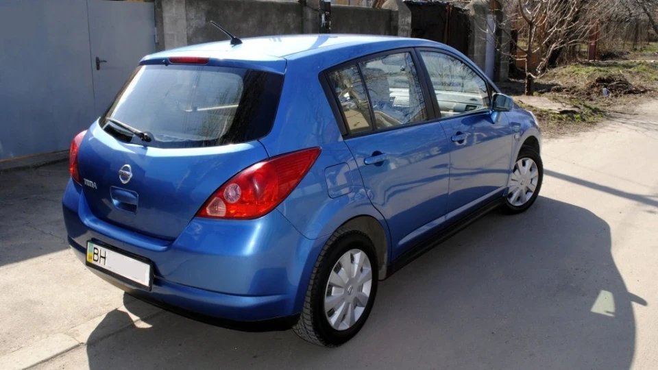 Nissan Tiida 2