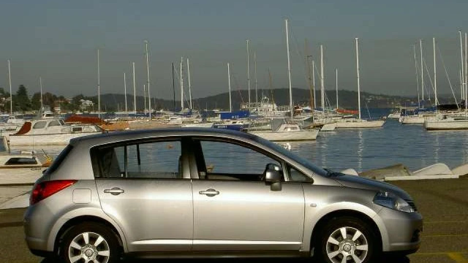 Nissan Tiida 2