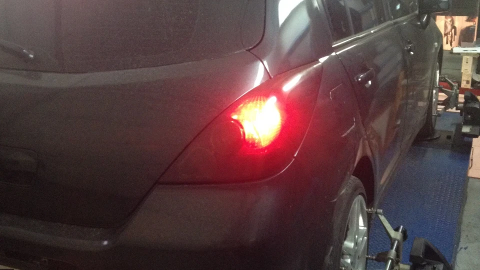 Nissan Tiida 3