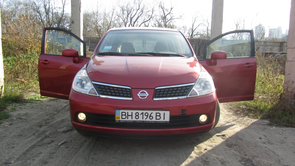 Nissan Tiida 1.6 автомат 3