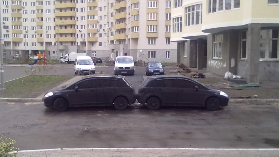 Nissan Tiida 1.6 5