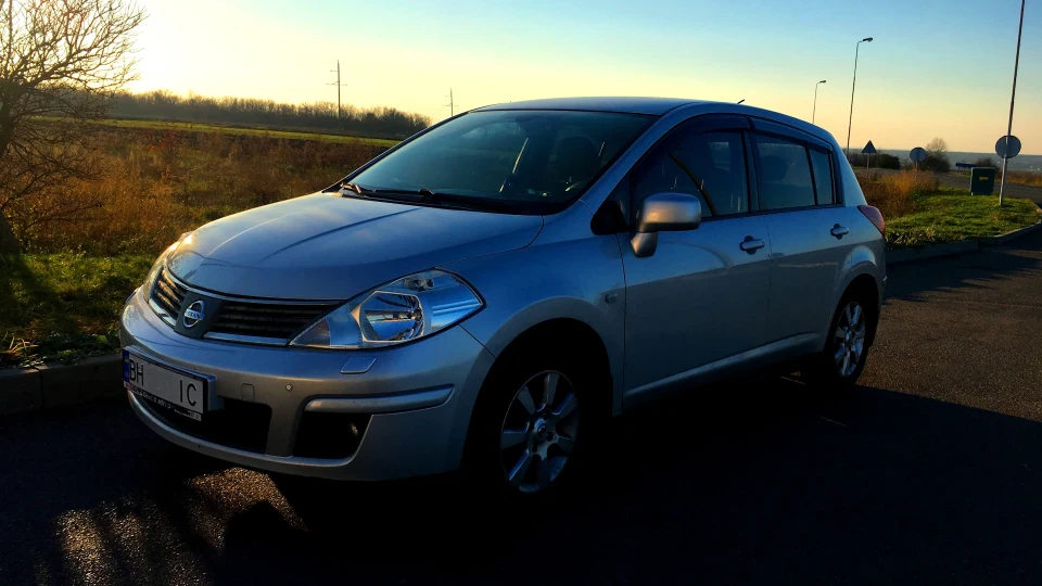 Nissan Tiida 1.6AT 2