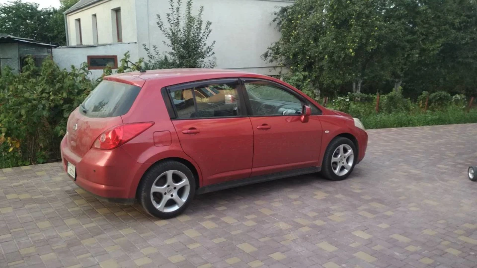 Nissan Tiida Арабчик