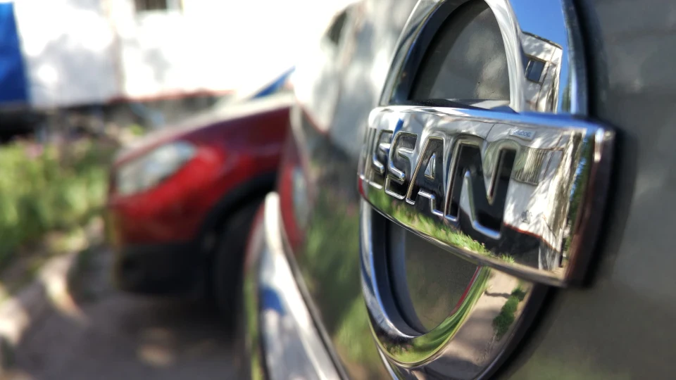 Nissan Tiida Майже Gun metal)) 4
