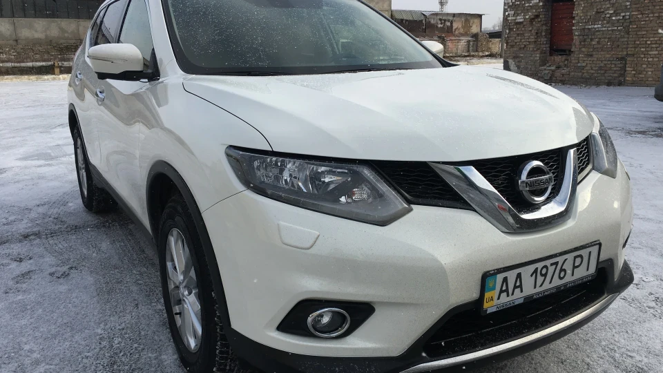 Nissan X-Trail 2.0 White Variator 2