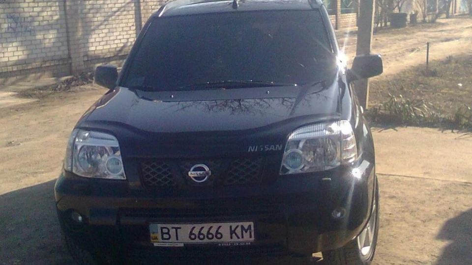 Nissan X-Trail 2.5 AT БАНДИТ)