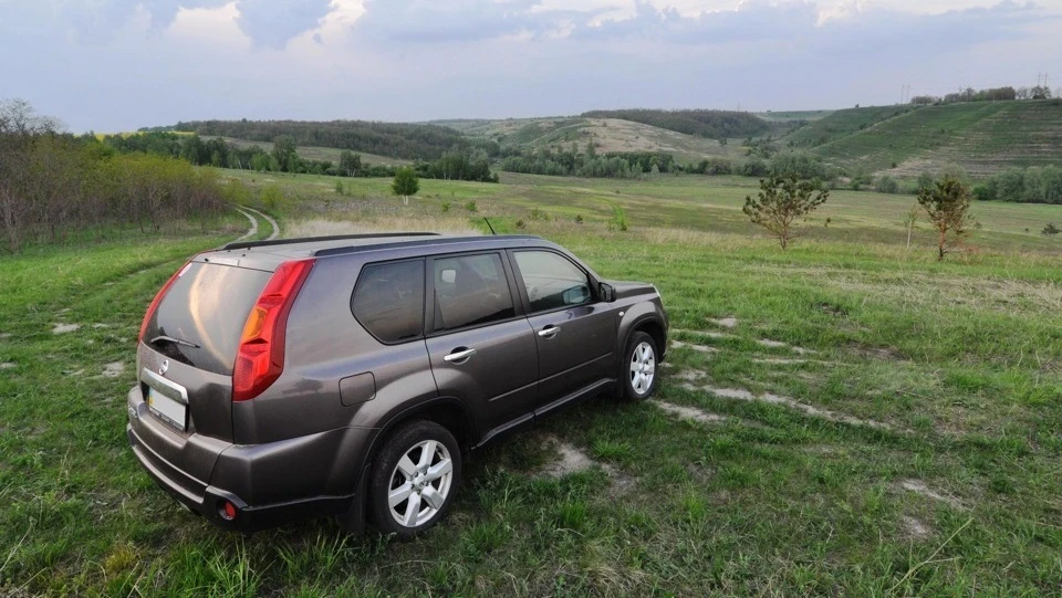 Nissan X-Trail 2,5 L CVT