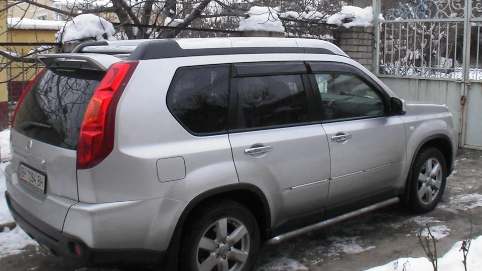 Nissan X-Trail 2.5 л, МКПП, сербр.метал 2