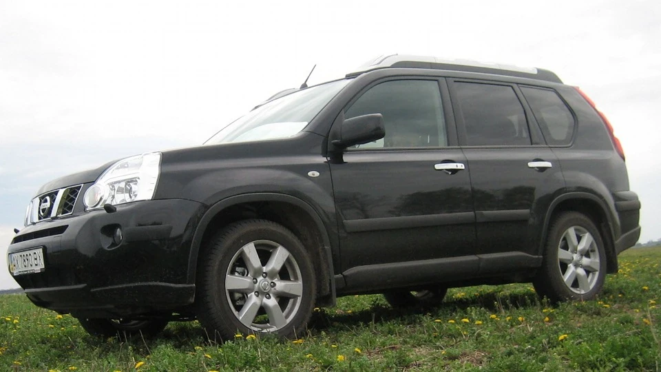 Nissan X-Trail 2,5 LE CVT-AQD 5