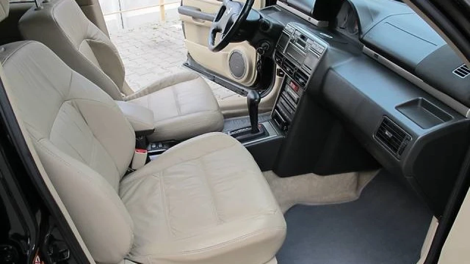 Nissan X-Trail 2.5 LUXURY 3