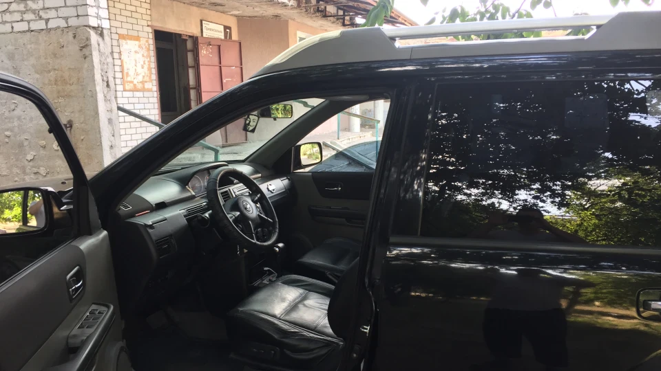 Nissan X-Trail ЧОРНИЙ-BLACK 3