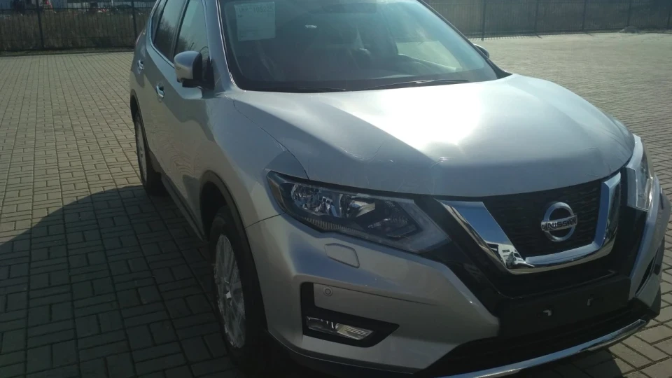 Nissan X-Trail металлік 1,6 d мкпп 2