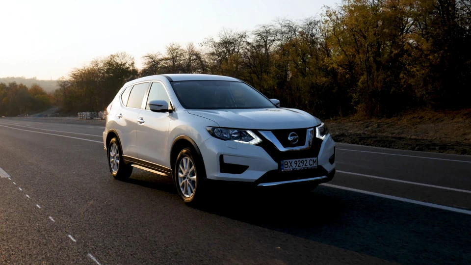 Nissan X-Trail Перламутрова Хитрюга 2