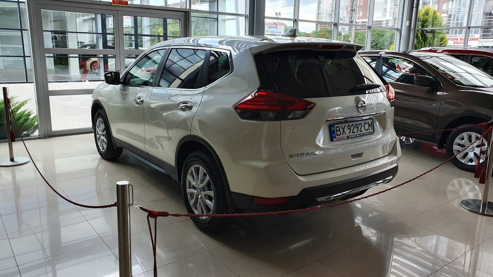 Nissan X-Trail Перламутрова Хитрюга 5