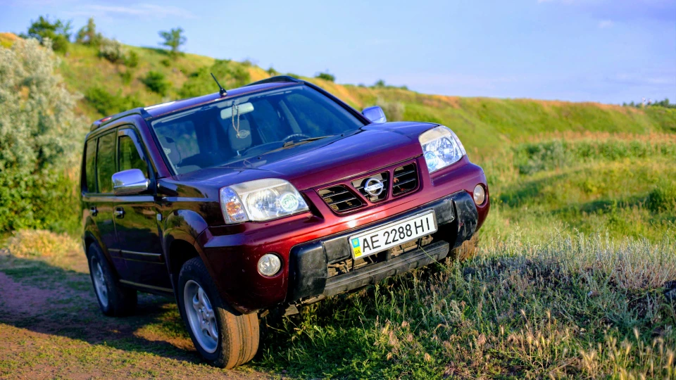 Nissan X-Trail Рубіновий Бегемотик 2