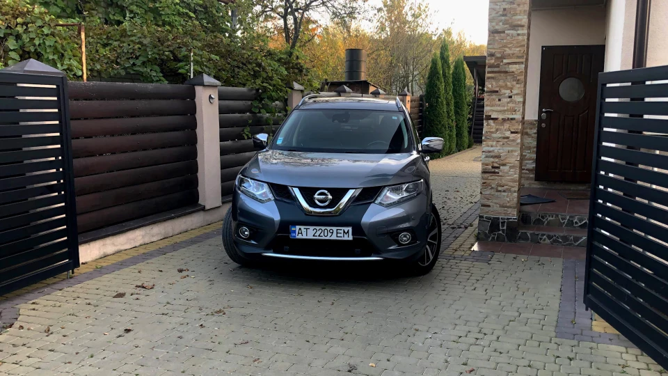 Nissan X-Trail SpaceGray