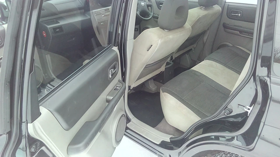 Nissan X-Trail SPORT 5