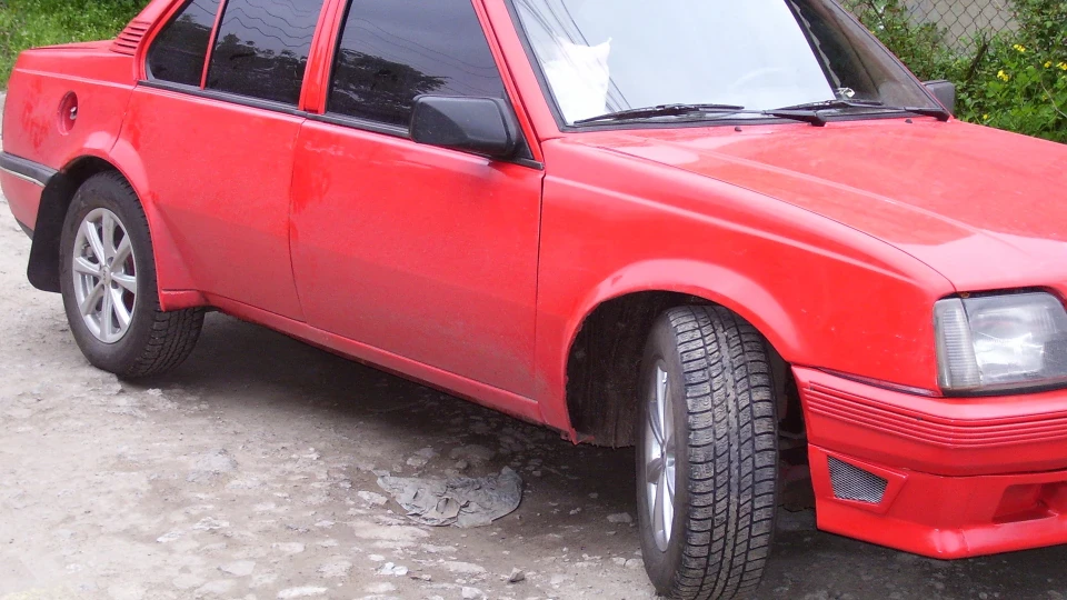 Opel Ascona 2