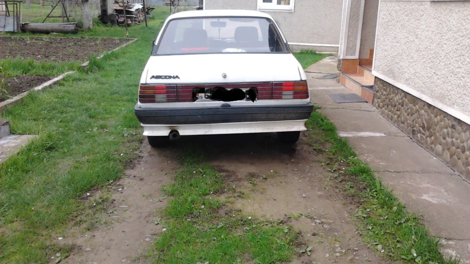 Opel Ascona 2