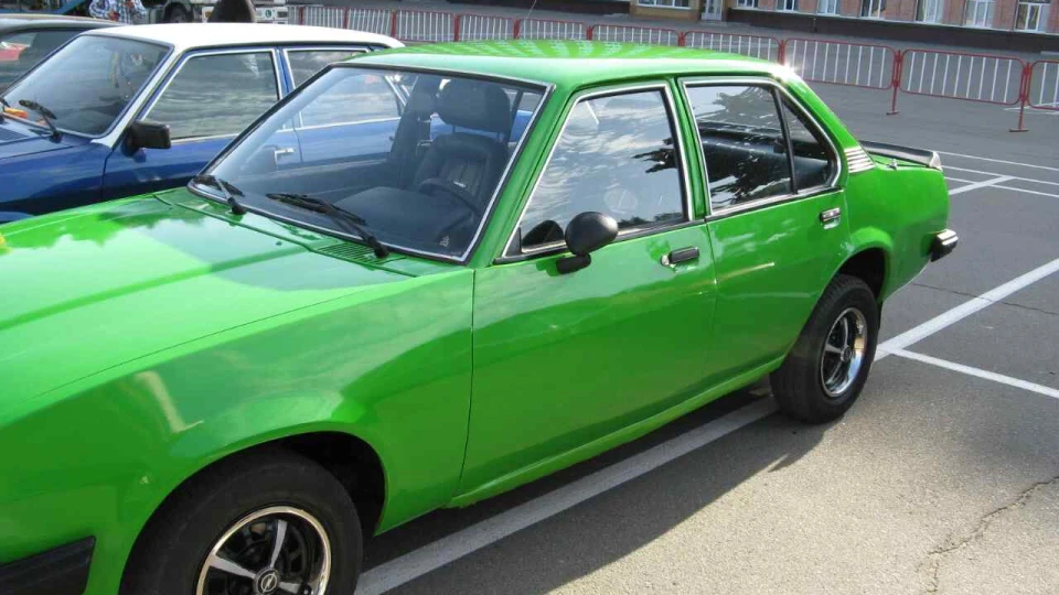 Opel Ascona 2