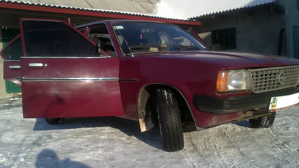 Opel Ascona 4