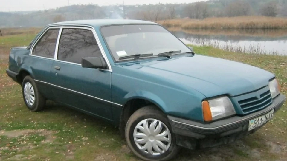 Opel Ascona 2