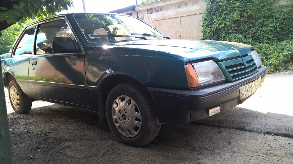 Opel Ascona 3