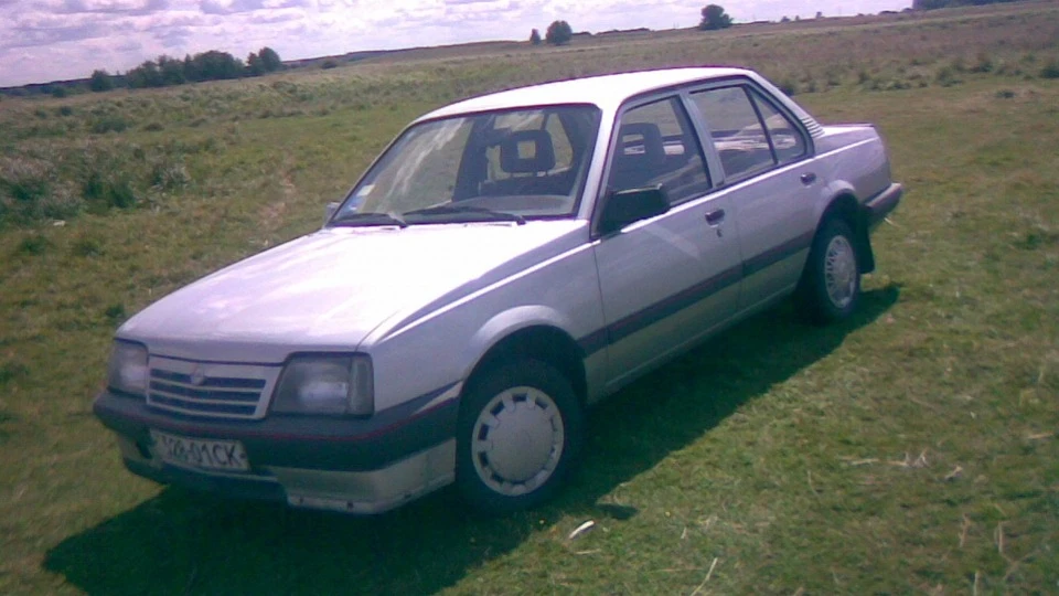 Opel Ascona 2