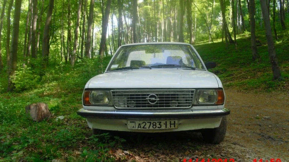 Opel Ascona 4