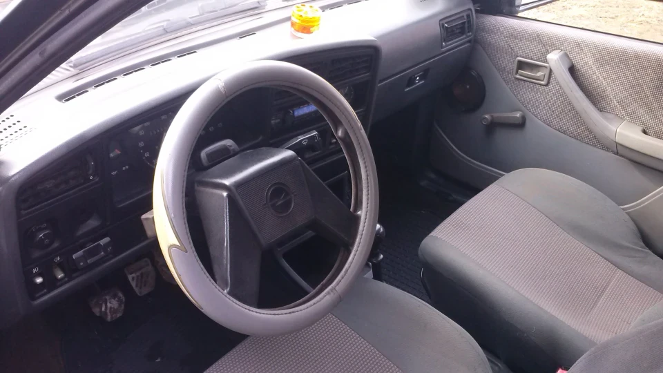 Opel Ascona 3