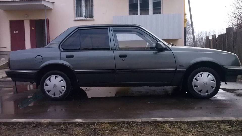 Opel Ascona 5